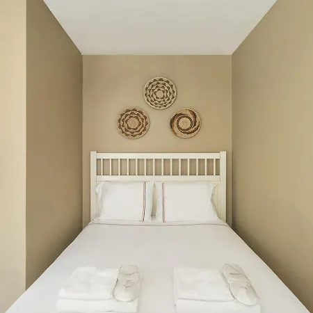 Modern Bright Studio W Terrace & Sea Views! #104 Daire *